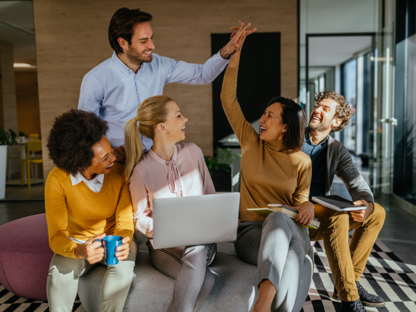 équipes RH utilisant myIncotec application mobile RH gestion des absences